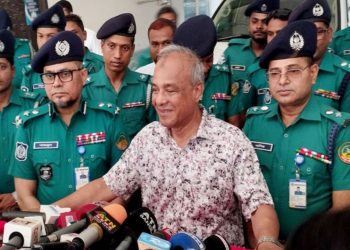 বাংলাদেশের সবচেয়ে বড় সমস্যা হলো দুর্নীতি, এটা আমাদের রন্ধ্রে রন্ধ্রে ঢুকে গেছে: জাহাঙ্গীর আলম চৌধুরী