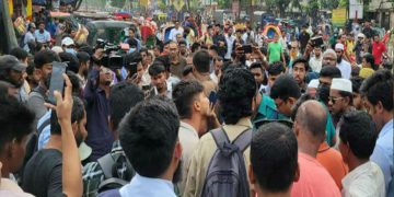 দাবি না মানলে আগামীকাল ঢাকা ব্ল‌কেডের ঘোষণা শিক্ষার্থীদের