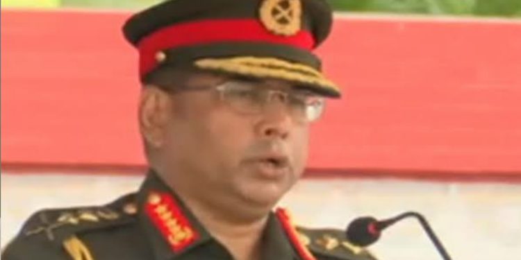 সার্বভৌমত্ব রক্ষায় নবীন কর্মকর্তাদের সবসময় প্রস্তুত থাকার আহ্বান জানিয়েছেন সেনাপ্রধান