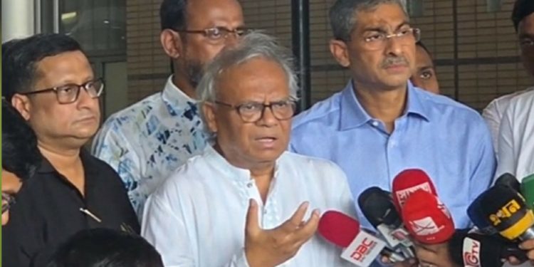 যারা জনপ্রতিনিধি নির্বাচিত হবেন,তাদের প্রতিটি পদক্ষেপে জবাবদিহি করতে হবে: রিজভী