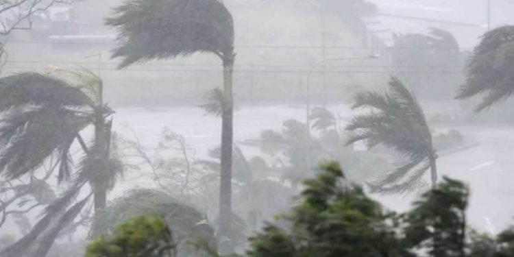 ৮টি জেলায় ঝড়ের শঙ্কা, সমুদ্রবন্দরে ৩ নম্বর সংকেত জারি