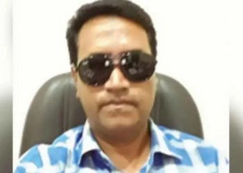 হজ শেষে দেশে ফিরে গ্রেপ্তার আওয়ামী লীগ নেতা