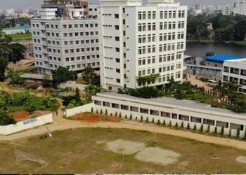 “টিফিন না পাওয়ায় হয়তো আজও জীবিত আছে আমার ছেলে”