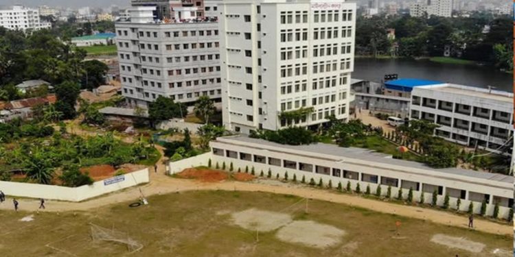 “টিফিন না পাওয়ায় হয়তো আজও জীবিত আছে আমার ছেলে”