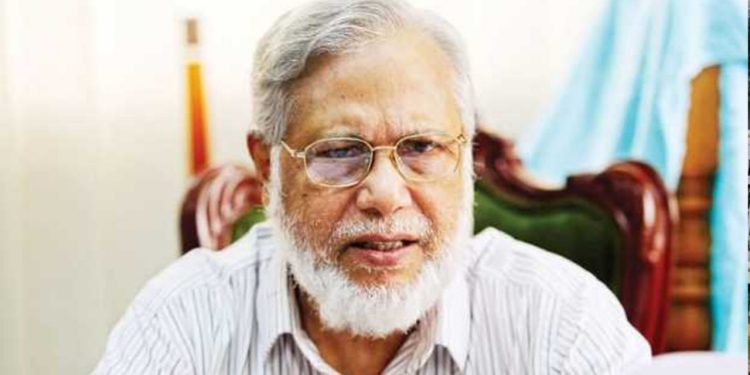 সাবেক প্রধান বিচারপতি এবিএম খায়রুল হককে আটক করা হয়েছে