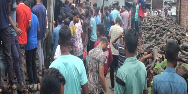 পঞ্চগড়ে এক বৃদ্ধের গলাকাটা লাশ উদ্ধার