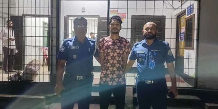 চিকন হাতের সুযোগে পালিয়ে গেল আসামি