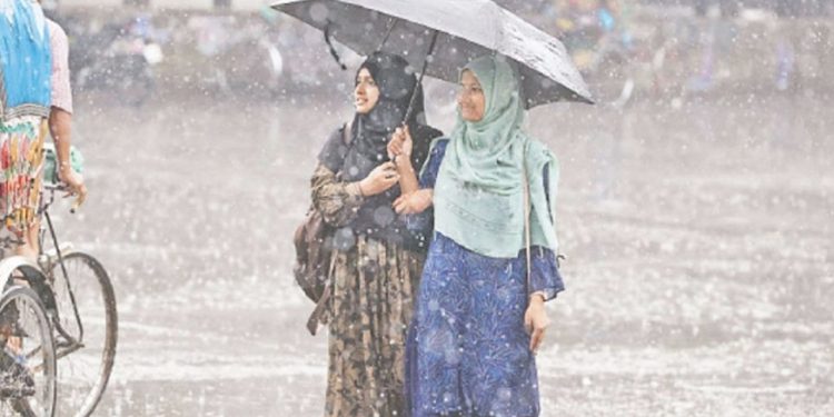 আবহাওয়া অফিসের সতর্কবার্তা: বৃষ্টি নিয়ে আশঙ্কার খবর