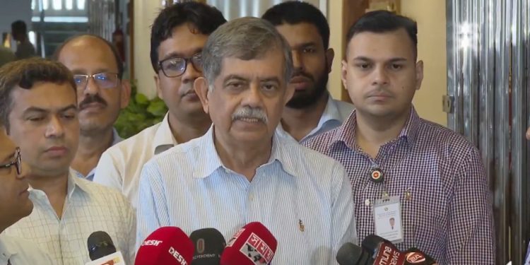 শিক্ষা সংকটের সমাধান হতে পারে আলোচনার মাধ্যমে: উপদেষ্টা