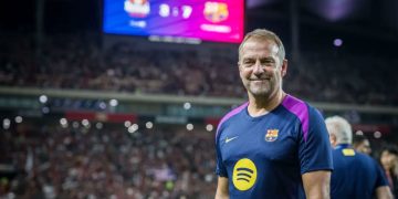 বার্সা কোচের ওপর থেকে উঠল নিষেধাজ্ঞা