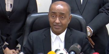 সরকার পাচারকৃত অর্থ উদ্ধারে পদক্ষেপ নিচ্ছে: অ্যাটর্নি জেনারেল