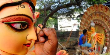 শারদীয় দুর্গাপূজা উপলক্ষে জোর চলছে শেষ প্রস্তুতি