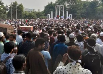 যমুনা ঘেরাও কর্মসূচি স্থগিত করে নতুন কর্মসূচি দিলেন শিক্ষকরা