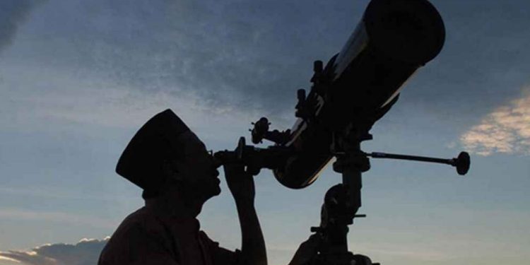 আজই জানা যাবে, দেখা মিলবে কি না নতুন আরবি মাসের চাঁদ