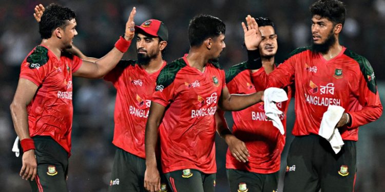 দ্বিতীয় টি-টোয়েন্টিতে জিততে ১৫০ রান তাড়া করবে বাংলাদেশ