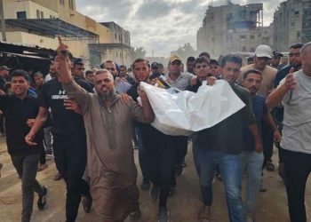 গাজায় ইসরায়েলি হামলায় শতাধিক প্রাণহানি, তীব্র প্রতিক্রিয়া আয়ারল্যান্ডের প্রধানমন্ত্রীর