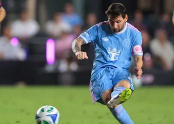 যে মাইলফলকের দোরগোড়ায় মেসি