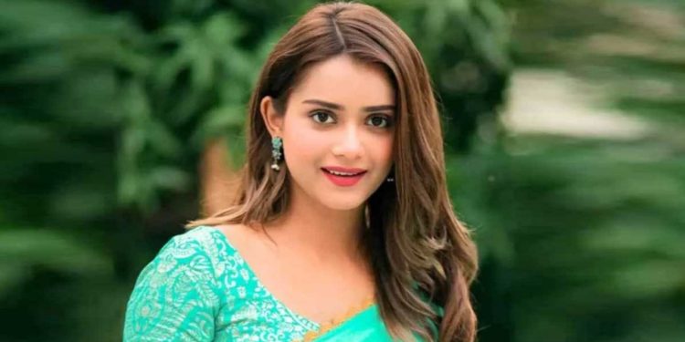 তানজিন তিশাকে নিয়ে মামলা দায়ের