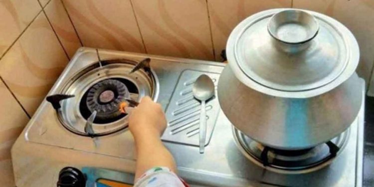 দীর্ঘ সময় গ্যাস সরবরাহ বন্ধ, কোন এলাকায় কবে ফিরবে তা জানুন