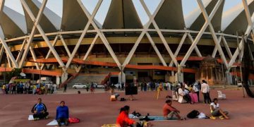 জওহরলাল নেহেরু স্টেডিয়াম ভাঙার সিদ্ধান্ত নিয়েছে দিল্লি, কী কারণে?