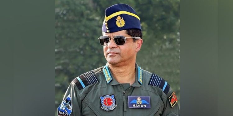 সংযুক্ত আরব আমিরাতে সরকারি সফরে গেলেন বিমান বাহিনী প্রধান