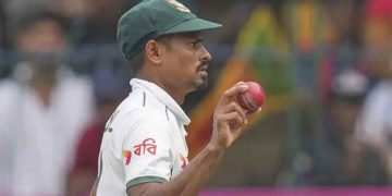 তাইজুল এখন শীর্ষে, পিছনে ফেললেন সাকিবকে