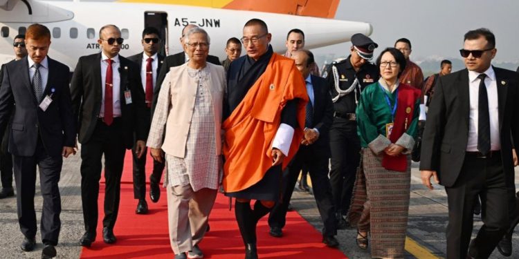 তিন দিনের সফরে ঢাকায় এসেছেন ভুটানের প্রধানমন্ত্রী