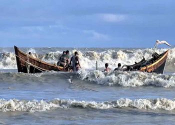 উত্তাল সাগর, বন্দরে জারি সতর্ক সংকেত
