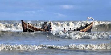 উত্তাল সাগর, বন্দরে জারি সতর্ক সংকেত