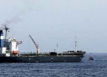 পারস্য উপসাগরে জ্বালানি বহনকারী বিদেশি জাহাজ আটক করল ইরান