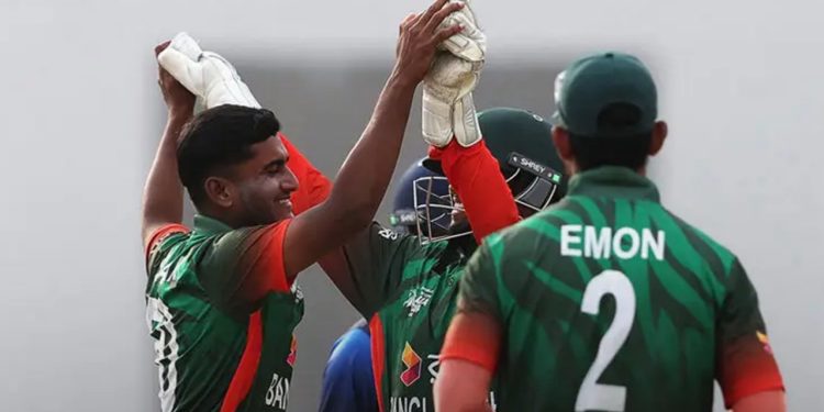 শ্রীলঙ্কাকে পরাজিত করে গ্রুপ চ্যাম্পিয়ন বাংলাদেশ, সেমিতে পাকিস্তানের মুখোমুখি