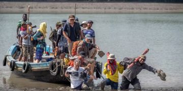 খুলনার উপকূলে মিলল বিশাল মিঠা পানির ভান্ডার