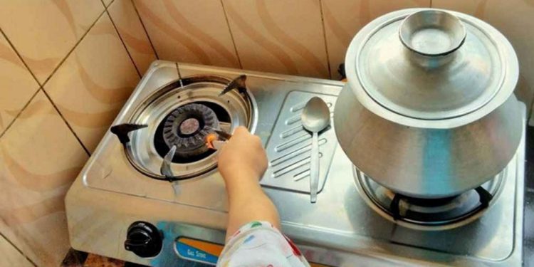 আগামী তিন দিন গ্যাসের চাপ কম থাকবে