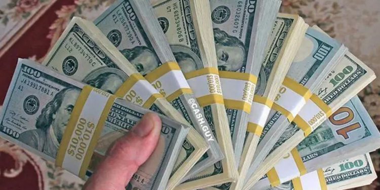 রেমিট্যান্স প্রবাহ বেড়েছে, প্রকাশ পেল এর পেছনের কারণ