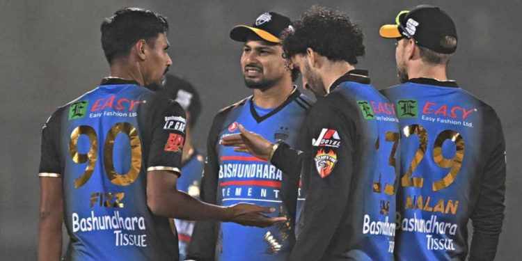 হ্যাটট্রিক জয়ের পথে রংপুরের সামনে ১৭০ রানের লক্ষ্য