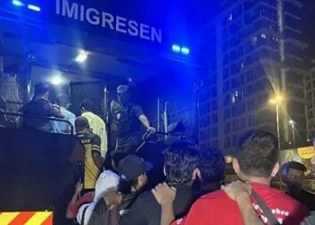 চরম আতঙ্কে প্রবাসীরা মালয়েশিয়ায় বাংলাদেশিসহ ১৫০ অভিবাসী আটক