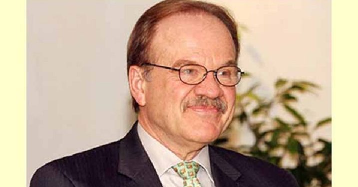 বাংলাদেশের গণতন্ত্র দীর্ঘদিন ব্যক্তিকেন্দ্রিক ব্যবস্থার মধ্যে বন্দি ছিল: রাষ্ট্রদূত ড্যান মজিনা