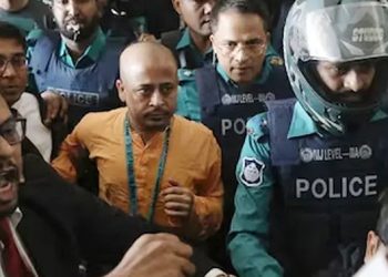 চিন্ময় কৃষ্ণ দাসসহ ৩৯ আসামির বিরুদ্ধে চার্জ গঠন