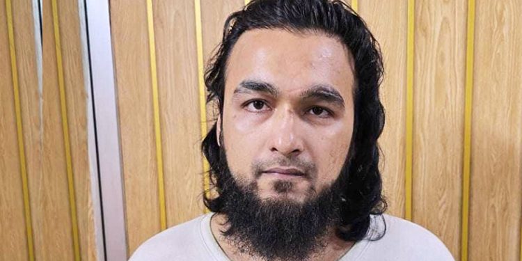 কণ্ঠশিল্পী নোবেলের বিরুদ্ধে জামিনে মুক্তি পেয়ে বাদীকে মারধরের অভিযোগ