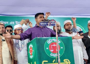 চাঁদাবাজির চেয়ে ভোট ভিক্ষা চাওয়া সম্মানের: হাসনাত আবদুল্লাহ