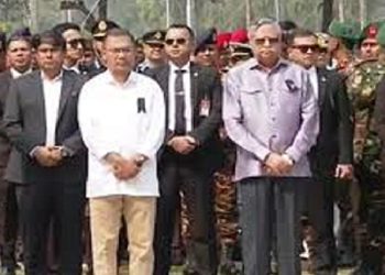 বনানীতে সামরিক কবরস্থানে প্রধানমন্ত্রী ও রাষ্ট্রপতির শ্রদ্ধা