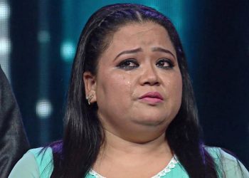 এবার শুটিং সেটেই কান্নায় ভেঙে পড়লেন ভারতী