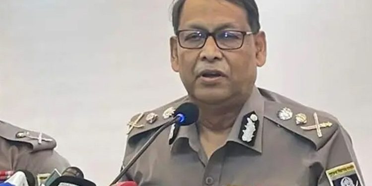 এখন পর্যন্ত ২৭ হাজার ৯৯৫ বৈধ অস্ত্র জমা: বাহারুল আলম