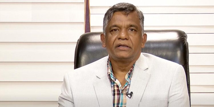 জরুরি বৈঠক করতে পাকিস্তানে বিসিবি সভাপতি