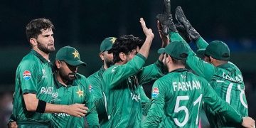 পাকিস্তানকে সেমিফাইনালে যেতে মেলাতে হবে কঠিন সমীকরণ