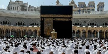 একদিনেই ৯ লাখ মুসল্লির ওমরাহ পালনের নতুন রেকর্ড