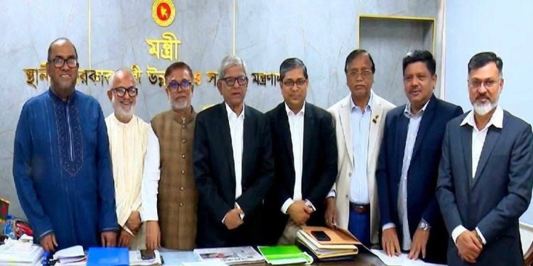 ৬ সিটি করপোরেশনের প্রশাসকেরা দায়িত্ব নিলেন