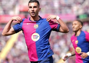 বার্সেলোনা রিয়াল মাদ্রিদকে সরিয়ে শীর্ষস্থান দখল করল