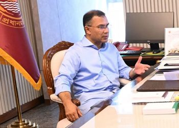 প্রধানমন্ত্রী ঈদের ছুটি শেষে অফিস শুরু করেছেন