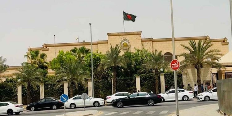 বাংলাদেশিদের জন্য জরুরি সতর্কবার্তা সৌদি আরবের